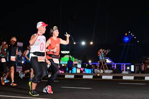 BIB: 27059
                            <button type="button" onclick="openModal(15107995)" class="btn btn-primary btn-sm float-right btn-popup" data-toggle="modal" data-target=".modal-high-quality">
                        <i class="fas fa-shopping-cart"></i> Add to Cart
                    </button>
                                            <button type="button" onclick="isThisMe(15107995, true)" class="btn btn-success btn-sm float-right btn-popup btn-isme hidden" data-toggle="tooltip" data-placement="bottom" title="นี่คือรูปของคุณใช่ไหม คลิกที่นี่เพื่อเอาเข้าอัลบั้ม">
                        <i class="fas fa-plus"></i> Add to album
                    </button>
                    <button type="button" onclick="isThisMe(15107995, false)" class="btn btn-warning btn-sm float-right btn-popup btn-isnotme hidden">
                        <i class="fas fa-ban"></i> Remove from album
                    </button>